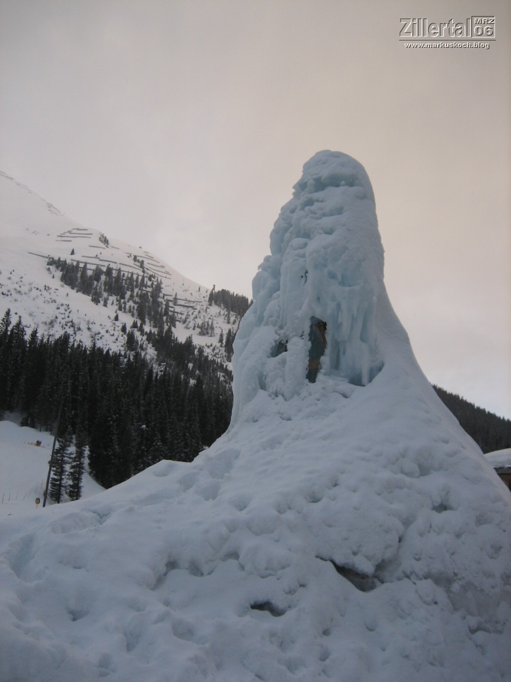 060310-12_ski_zillertal_morecard_1mk016