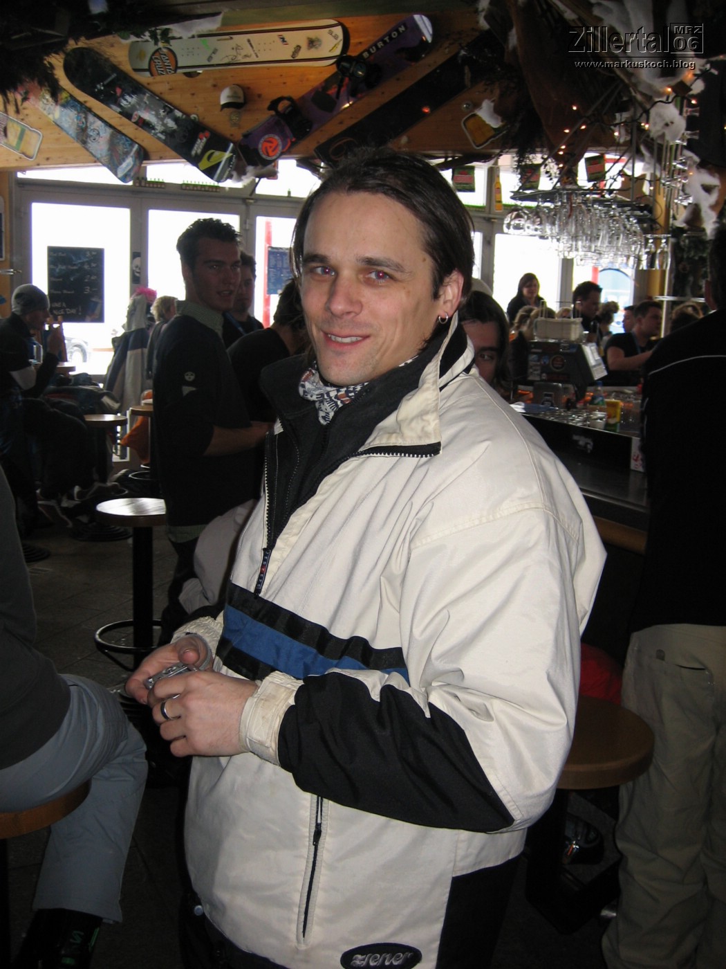 060310-12_ski_zillertal_morecard_1mk065