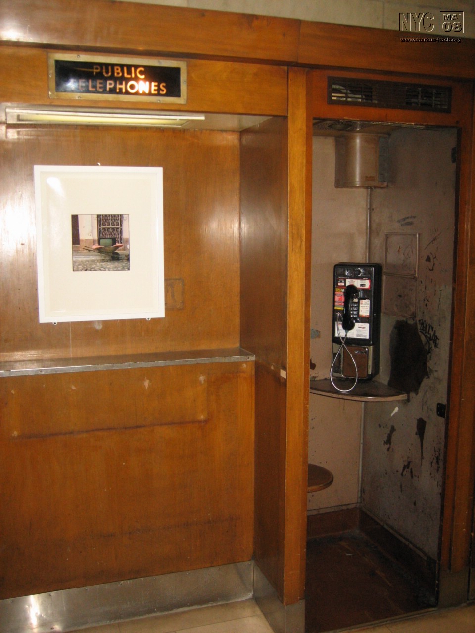 080512_nyc_tag1_mk043